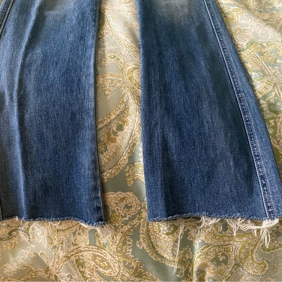 Mother Superior High Waisted Smokin' Double Heel Jean in Beyond the Sky - Picture 2 of 4